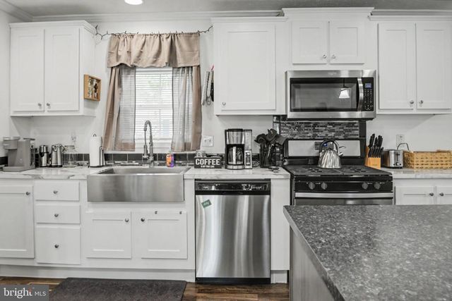 605 WILLOW DR, Green Lane, PA 18054