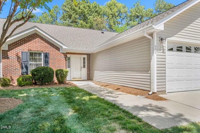 692 Huntingdon Street, Elon, NC 27244