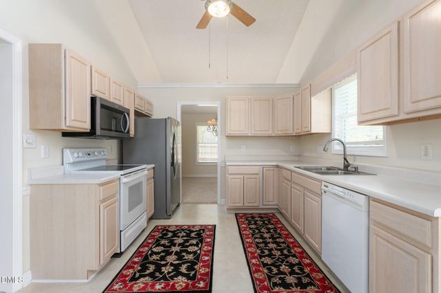 692 Huntingdon Street, Elon, NC 27244