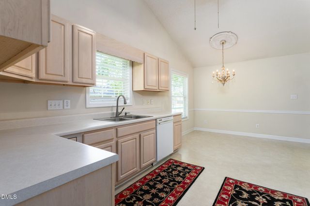 692 Huntingdon Street, Elon, NC 27244