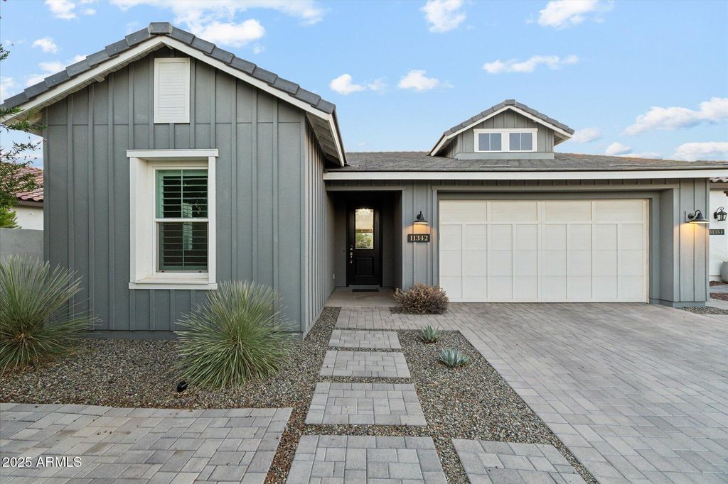 11342 N JEROME Street, Surprise, AZ 85388 — photo 2