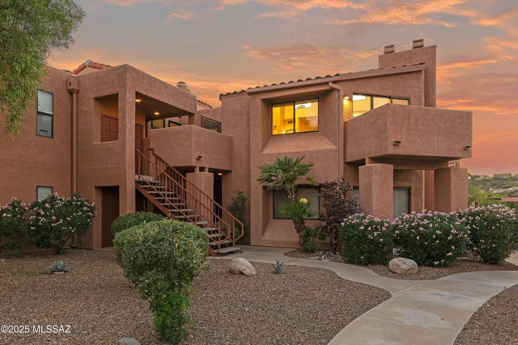 5051 N Sabino Canyon Rd Unit 2220, Tucson, AZ 85750
