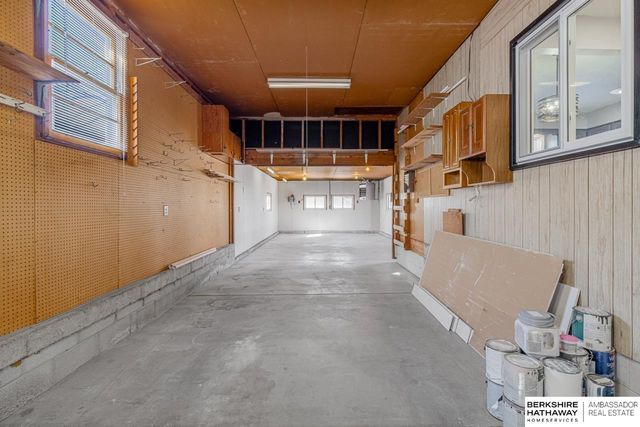 4021 N 11 Street, Lincoln, NE 68521