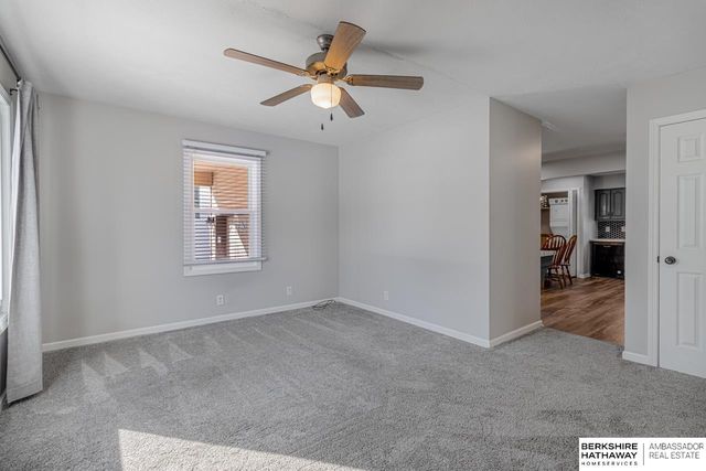 4021 N 11 Street, Lincoln, NE 68521