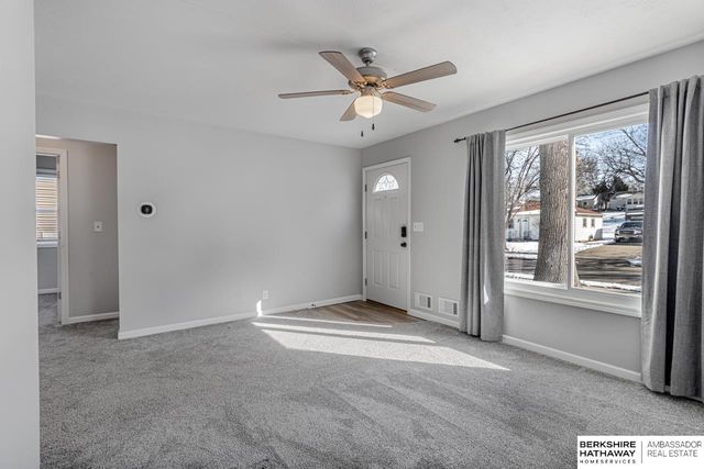 4021 N 11 Street, Lincoln, NE 68521