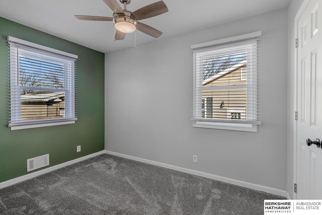 4021 N 11 Street, Lincoln, NE 68521