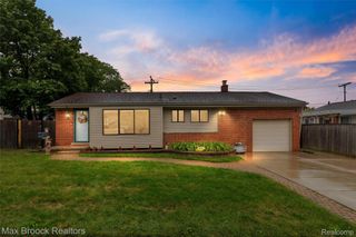 1136 N Selfridge Boulevard, Clawson, MI 48017