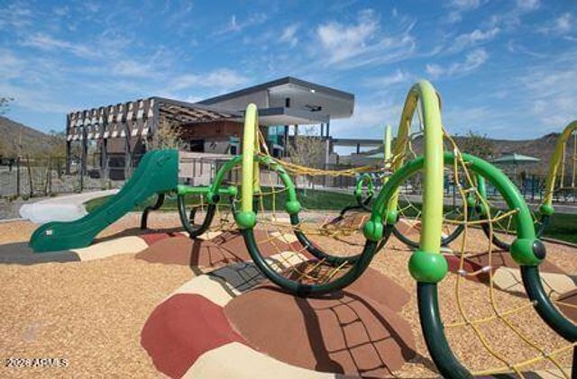 12251 W Caraveo Place, Peoria, AZ 85383