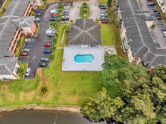 4731 NW 10th Ct 316, Plantation, FL 33313