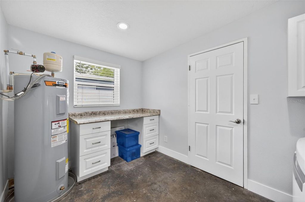 Image 12 of property listing at 2974 CHANTILLY AVENUE, Winter Park, FL 32789