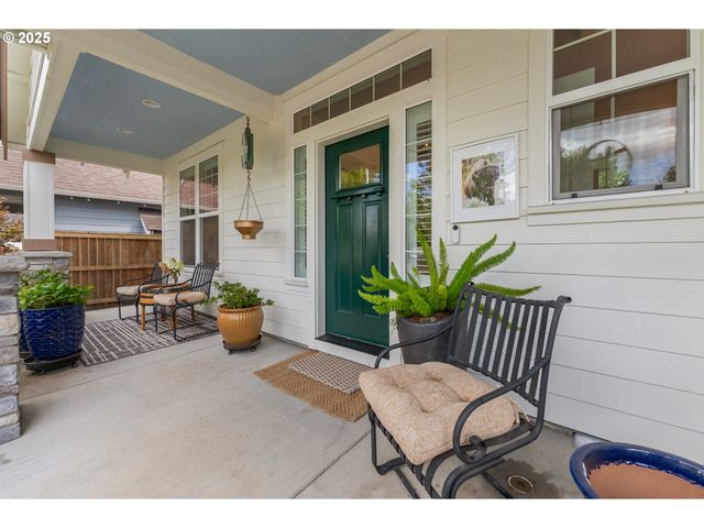 956 Ne SAMSON St, Mc Minnville, OR 97128