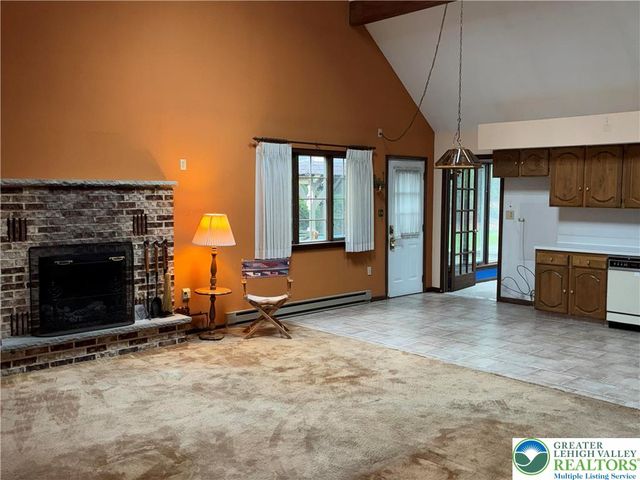 160 White Oak Drive, Penn Forest Twp, PA 18229