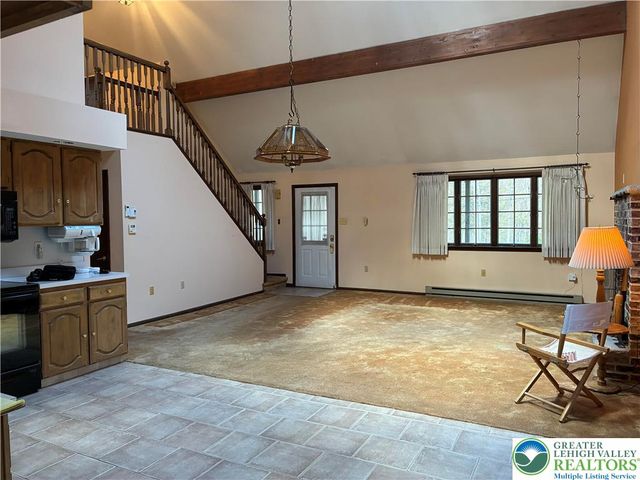 160 White Oak Drive, Penn Forest Twp, PA 18229