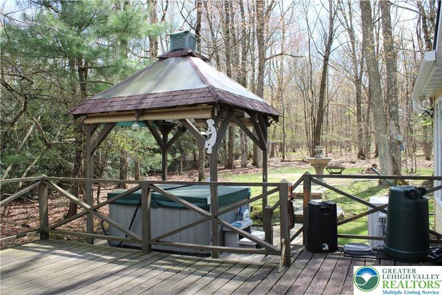 160 White Oak Drive, Penn Forest Twp, PA 18229