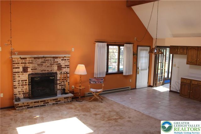 160 White Oak Drive, Penn Forest Twp, PA 18229