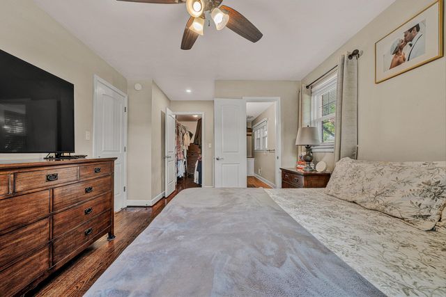 5743 Pine Acres LN, Roanoke, VA 24018