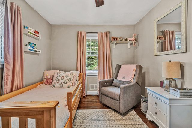 5743 Pine Acres LN, Roanoke, VA 24018
