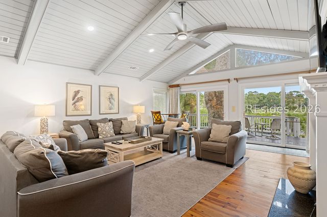 15 Promontory Ct, Hilton Head Island, SC 29928