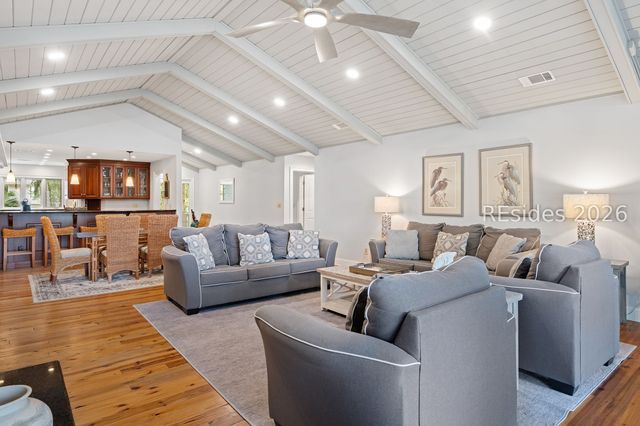 15 Promontory Ct, Hilton Head Island, SC 29928