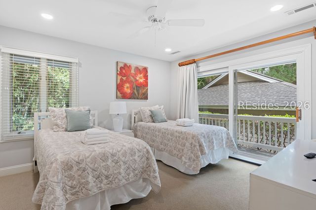 15 Promontory Ct, Hilton Head Island, SC 29928