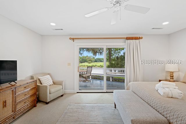 15 Promontory Ct, Hilton Head Island, SC 29928