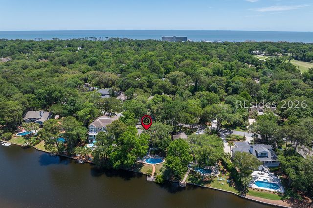 15 Promontory Ct, Hilton Head Island, SC 29928