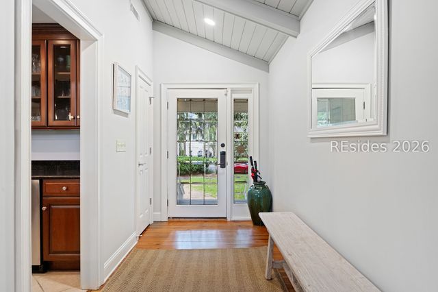 15 Promontory Ct, Hilton Head Island, SC 29928
