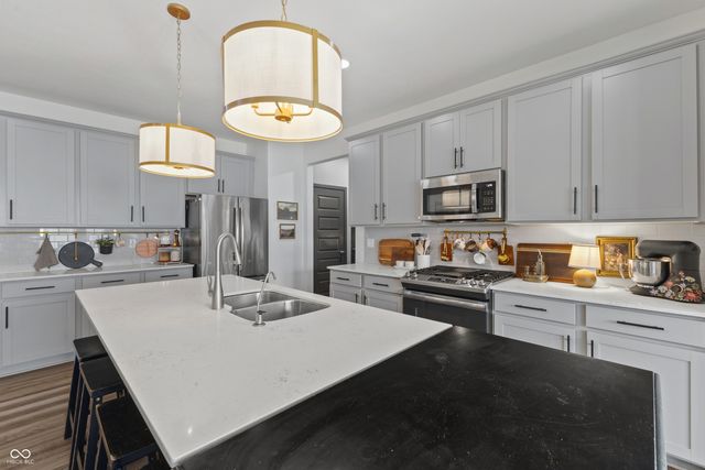 4252 Lauder Road, Bargersville, IN 46106