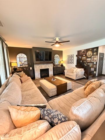 4252 Lauder Road, Bargersville, IN 46106