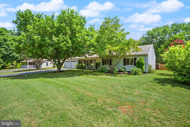 7471 CEDAR KNOLLS DR, Warrenton, VA 20187