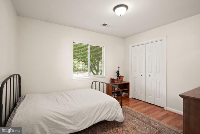 7471 CEDAR KNOLLS DR, Warrenton, VA 20187