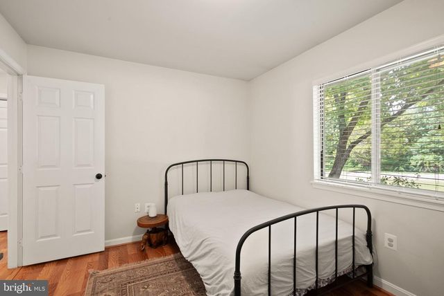 7471 CEDAR KNOLLS DR, Warrenton, VA 20187