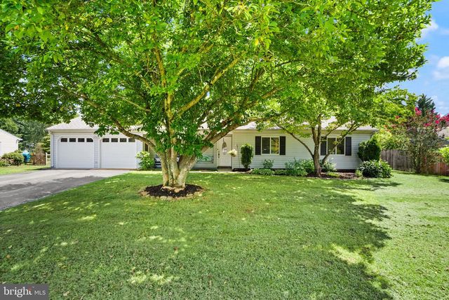7471 CEDAR KNOLLS DR, Warrenton, VA 20187