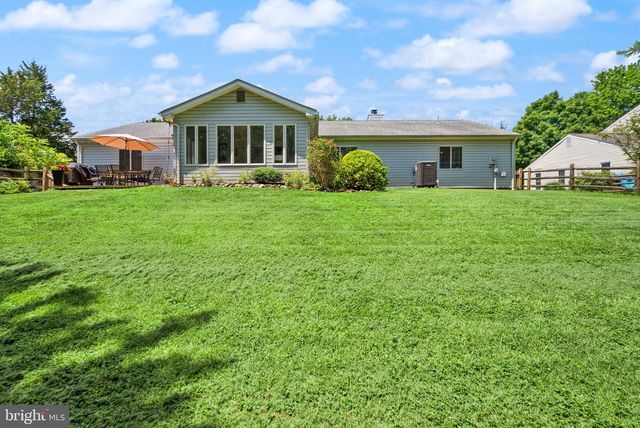 7471 CEDAR KNOLLS DR, Warrenton, VA 20187
