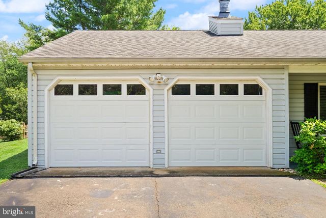 7471 CEDAR KNOLLS DR, Warrenton, VA 20187