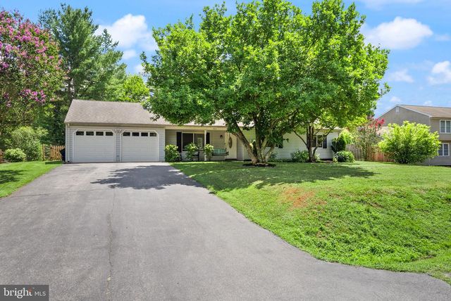 7471 CEDAR KNOLLS DR, Warrenton, VA 20187