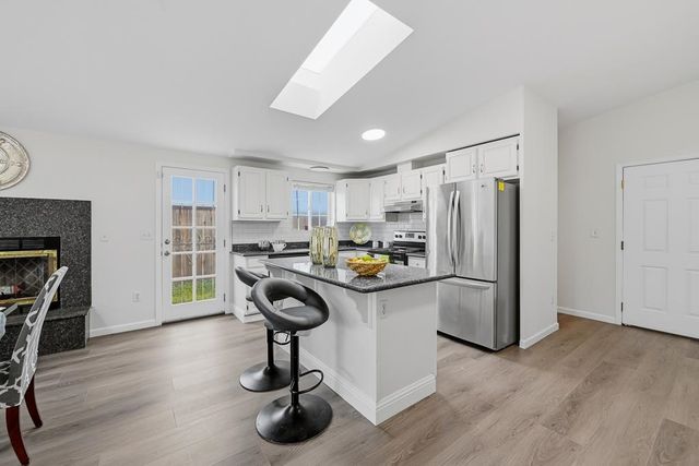 1722 Eveleth Ave, San Leandro, CA 94577