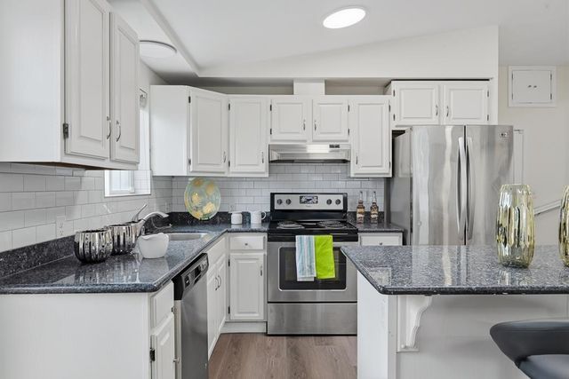 1722 Eveleth Ave, San Leandro, CA 94577