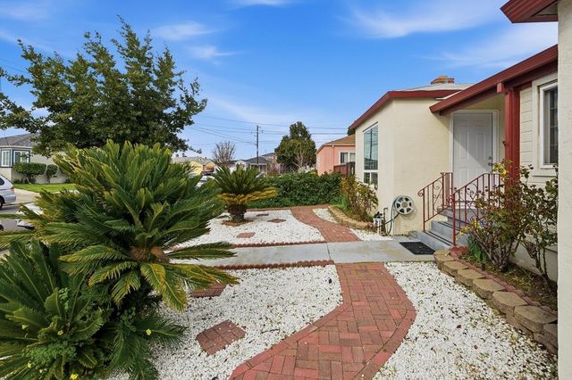 1722 Eveleth Ave, San Leandro, CA 94577