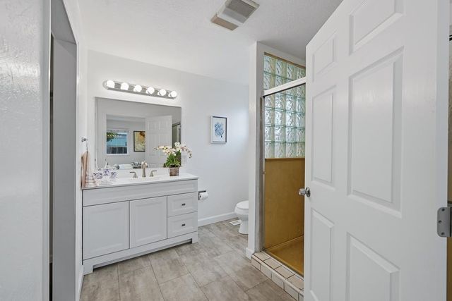 1722 Eveleth Ave, San Leandro, CA 94577