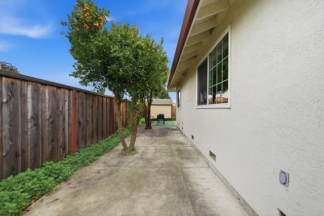 1722 Eveleth Ave, San Leandro, CA 94577