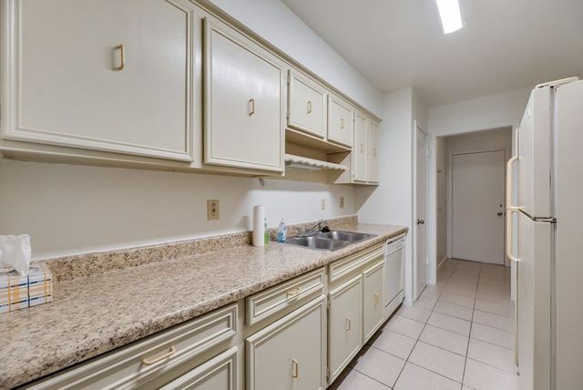 1508 Britainway Lane, Dallas, TX 75228