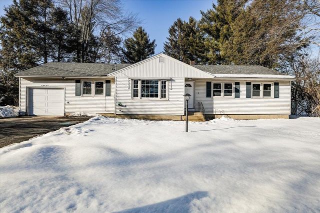 8 Park Drive, Bedford, NH 03110