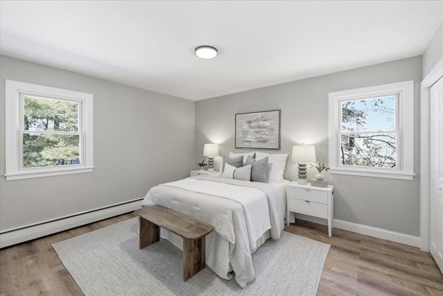 8 Park Drive, Bedford, NH 03110