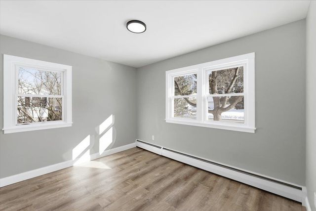 8 Park Drive, Bedford, NH 03110