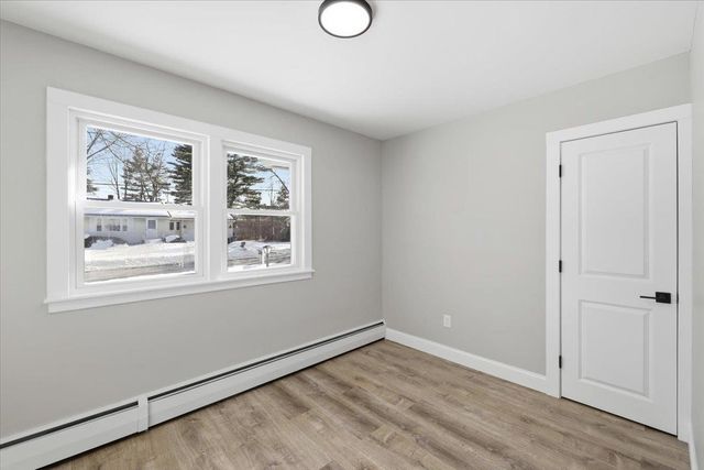 8 Park Drive, Bedford, NH 03110