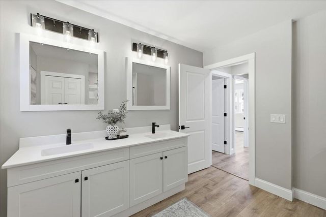 8 Park Drive, Bedford, NH 03110