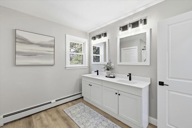 8 Park Drive, Bedford, NH 03110