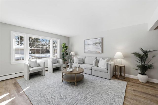 8 Park Drive, Bedford, NH 03110