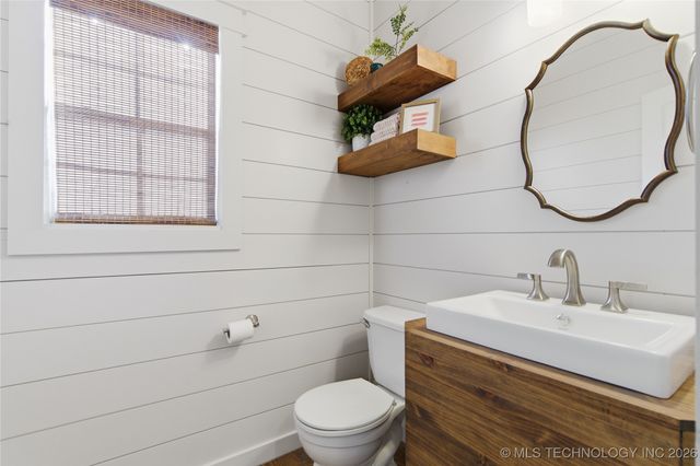 9208 N 103rd East Place, Owasso, OK 74055